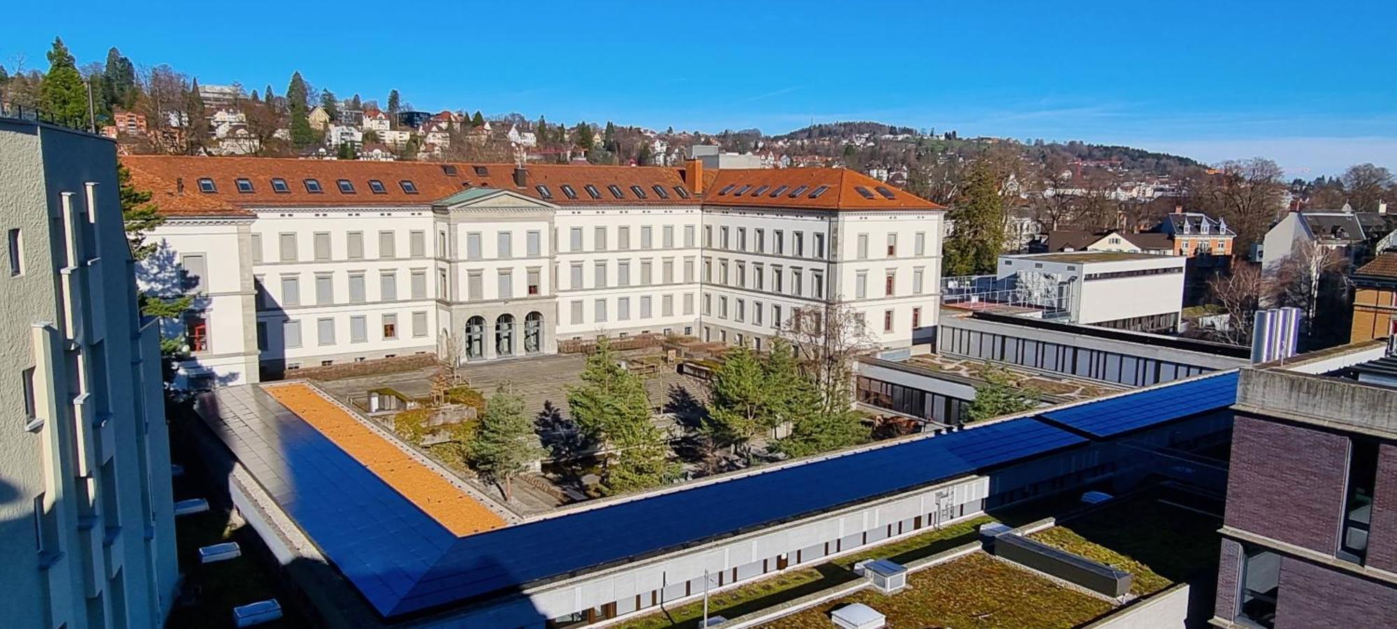 Ruhige, Neue Dachwohnung An Altstadt, Naehe Messe 圣加仑 外观 照片